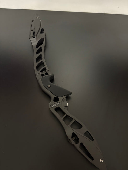 Hoyt Riser Formula XD RH Black Ink 25'' - NEW