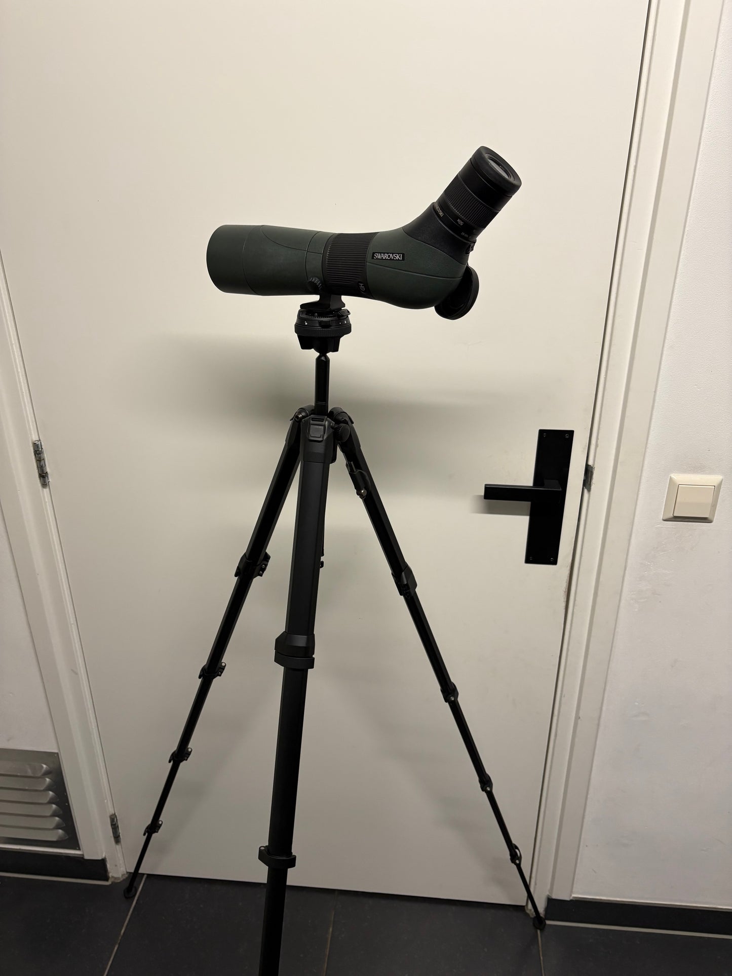 Swarovski ATS 25-50x65 HD Spotting Scope Incl. Peak Design Tripod - Used