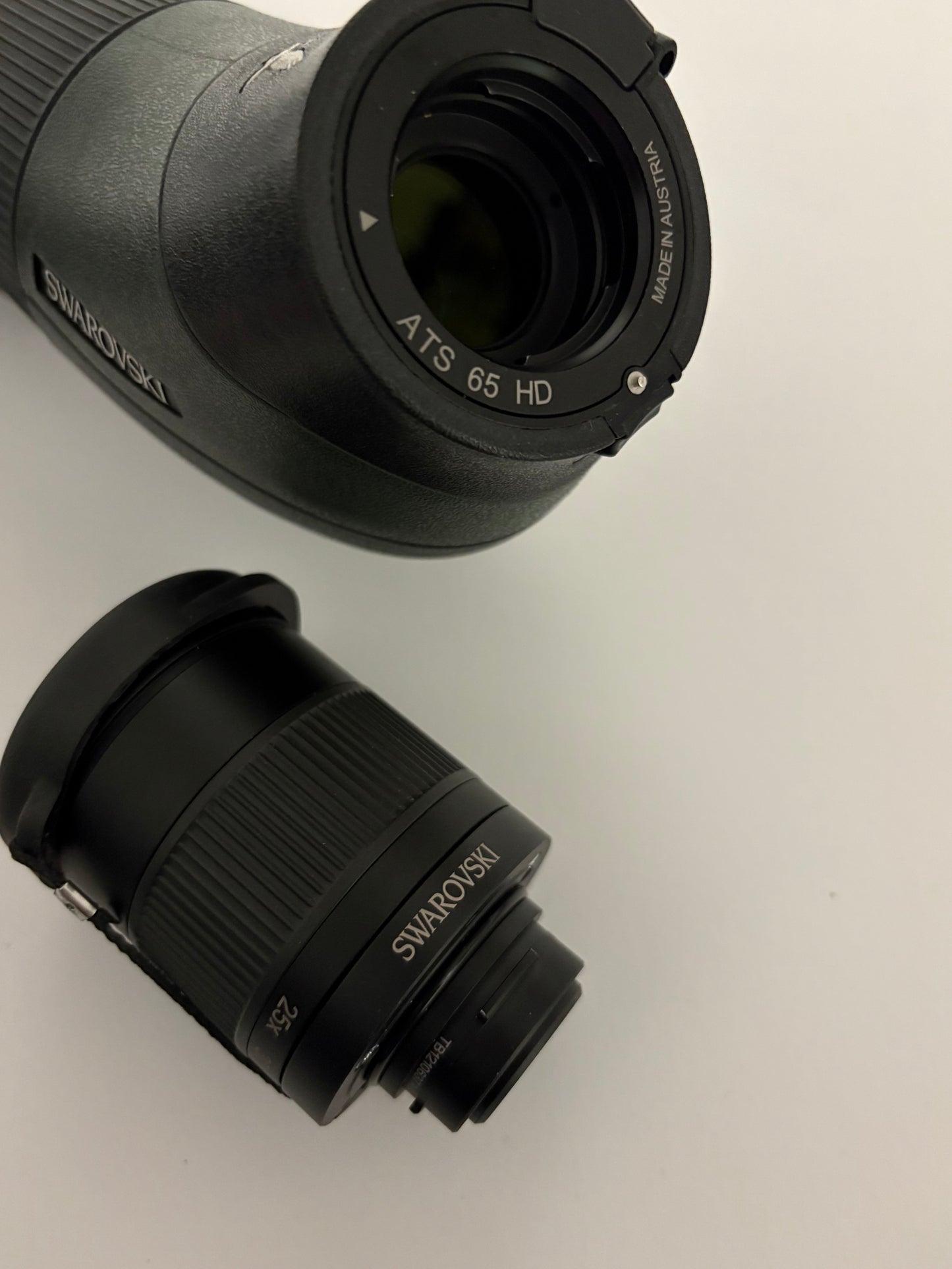 Swarovski ATS 25-50x65 HD Spotting Scope Incl. Peak Design Tripod - Used