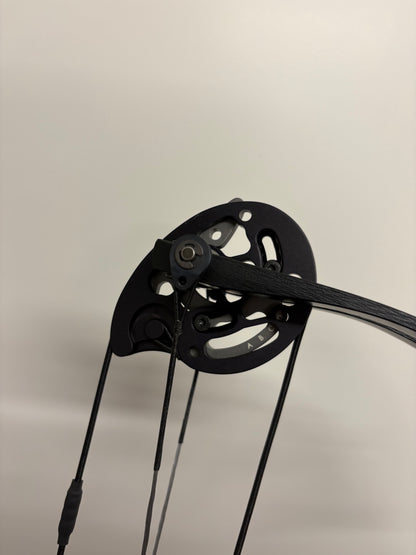 Hoyt Altus 38 Compound Bow LH Lightning White DCX #1 50-60 lbs - NEW