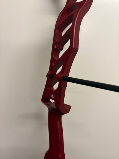 Hoyt Altus 38 Compound Bow LH Lava Red SVX #2 40-50 lbs - NEW