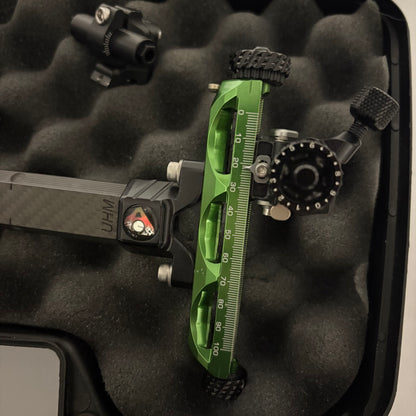 Axcel Achieve XP Compound Sight RH Green 9'' - Used (#OR41)