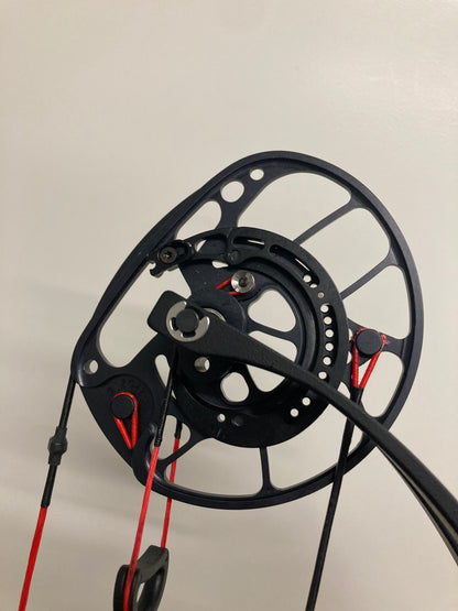 PSE Supra RTX 40 SE Compound Bow RH Red 50-60 lbs - Used