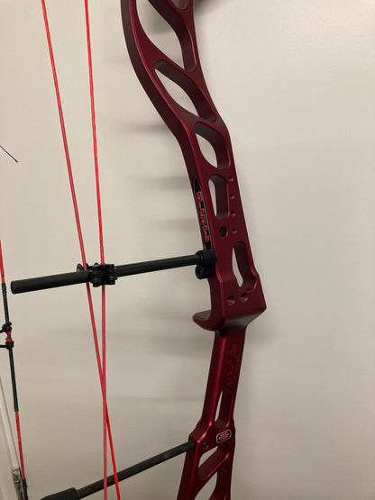 PSE Supra RTX 40 SE Compound Bow RH Red 50-60 lbs - Used