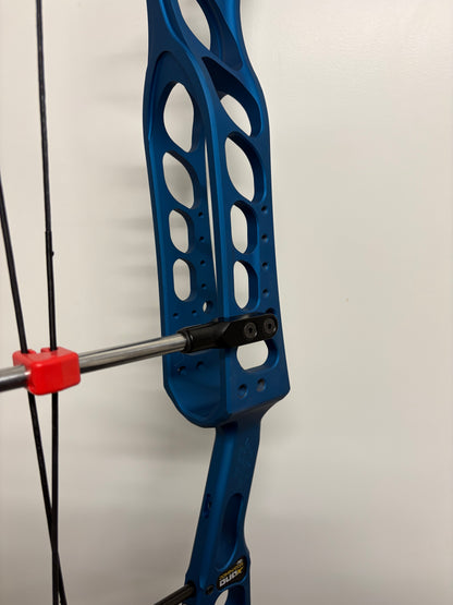 PSE Dominator Duo X 38 EM2 Compound Bow RH/LH Navy Blue 50-60 lbs - Used