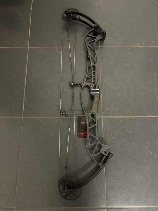 Hoyt Concept X 40 Compound Bow LH Skeeter 50-60 lbs - NEW