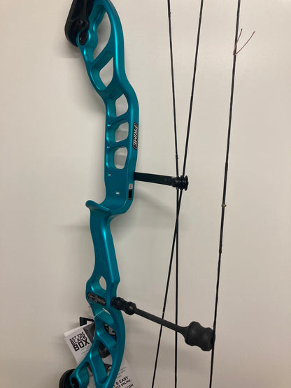 Prime Centergy X-1 39 Compound Bow RH Teal 50-60 lbs - NEW (#1.1)