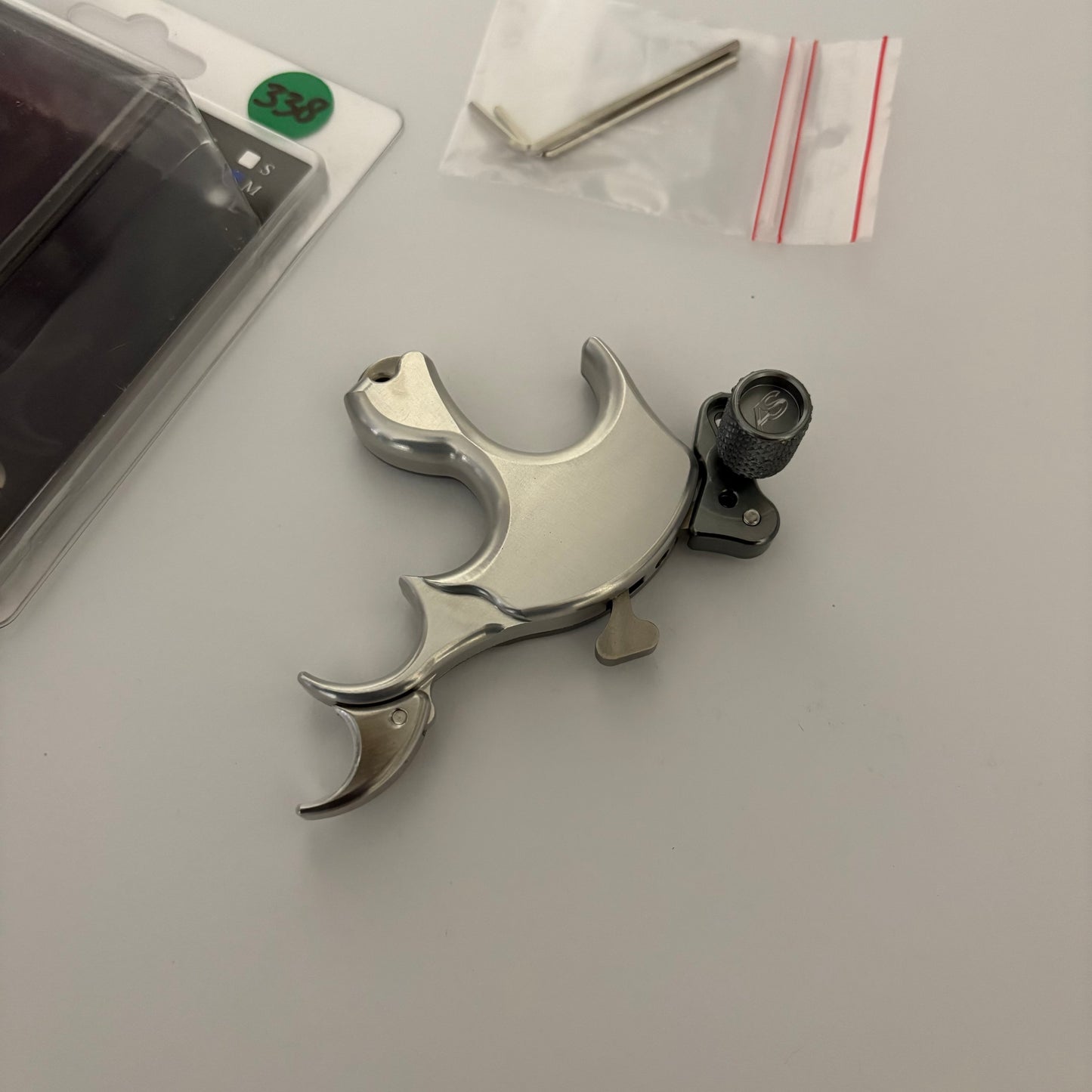 Arc Système 304P Trigger Release Red Size M - NEW (#338)