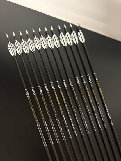 Skylon Preminens ID3.2 Carbon Arrow Set 12 pcs / Spine 350 / 30.75 inch Incl. Tungsten Points - Show Model