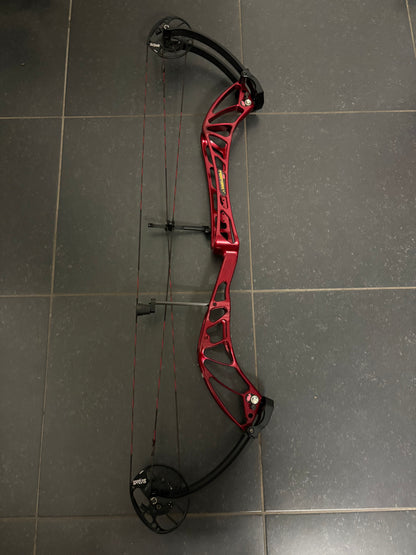 PSE Perform X Compound Bow LH Red 50-60 lbs - Used