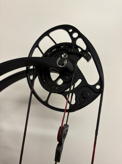 PSE Perform X Compound Bow LH Red 50-60 lbs - Used