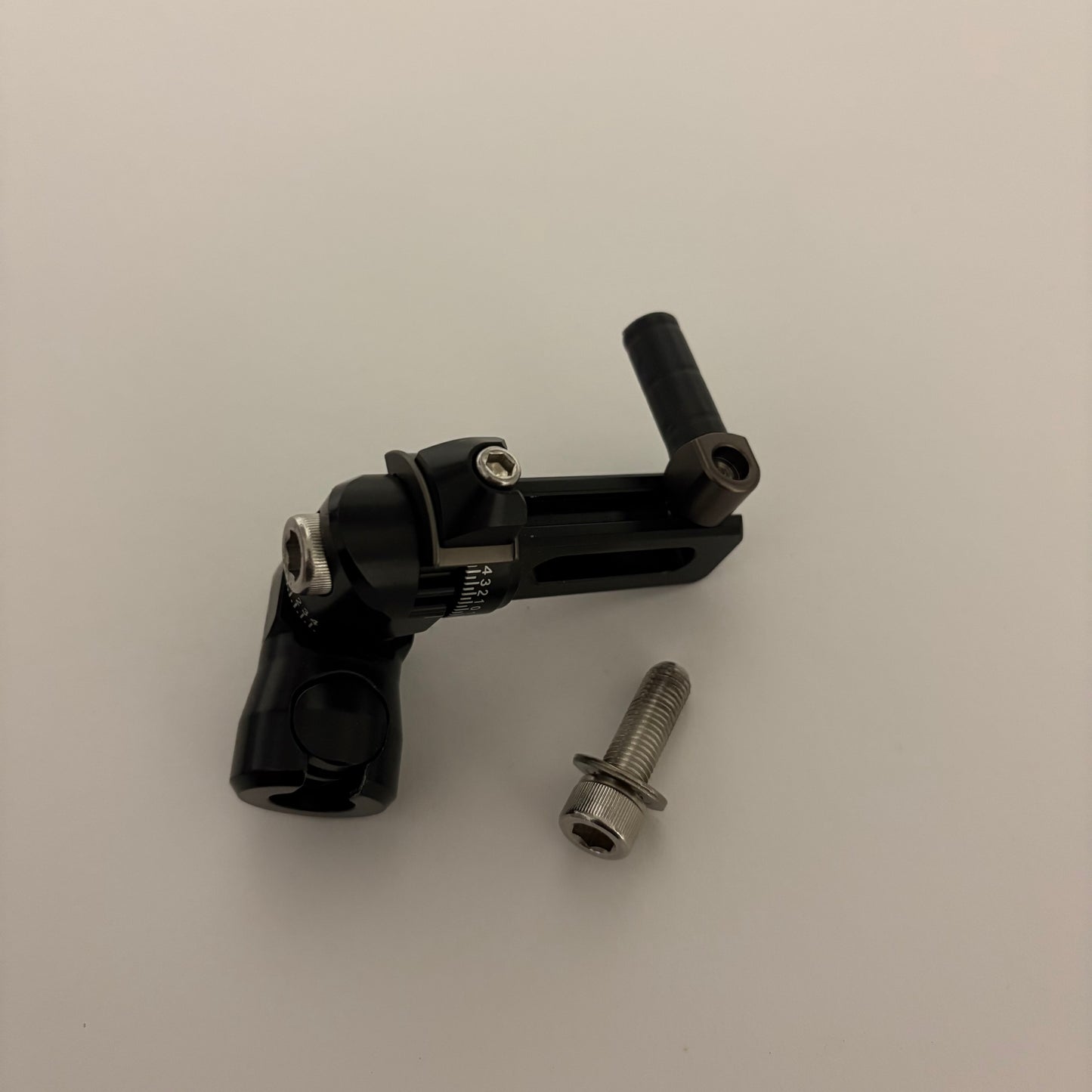 Axcel TriLock Single QD V-bar - Show Model (#576)