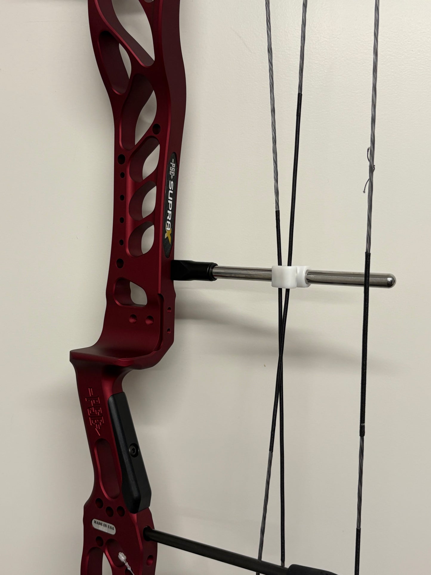 PSE Supra X 37 SE2 Compound Bow RH Black Cherry 50-60 lbs - NEW