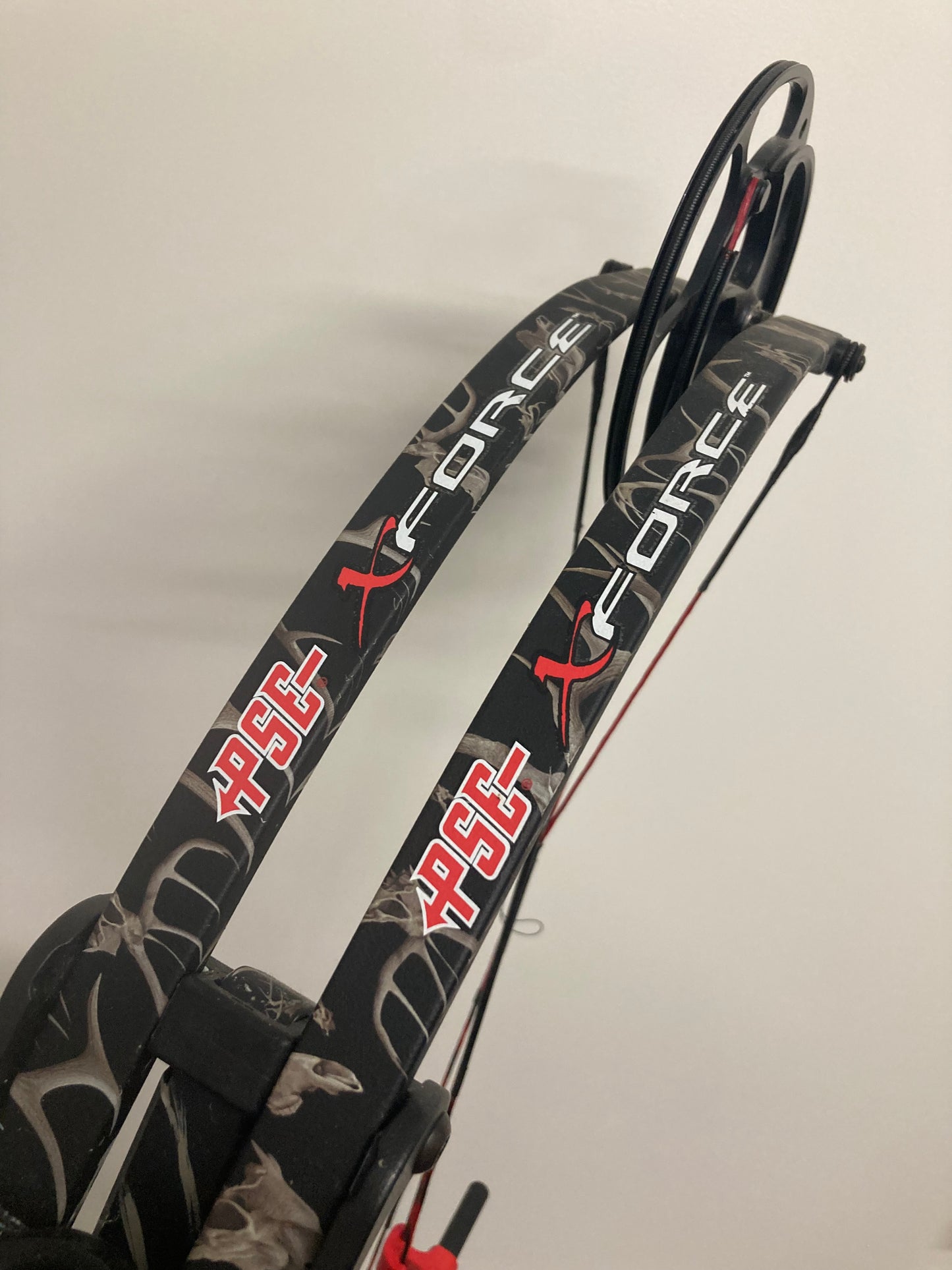 PSE X-Force Vendetta Compound Bow LH Black Antler 50-60 lbs - Used
