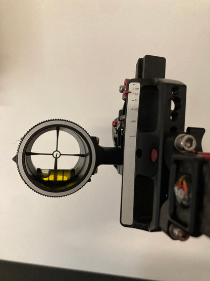 Axcel Pro Slider Carbon Accutouch Plus Single pin Sight RH - Used