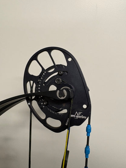 PSE Lazer 2021 Compound Bow RH Blue 30-40 lbs - Used