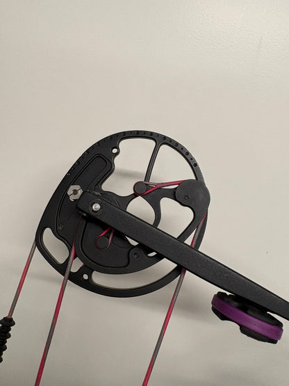 Elite Victory 37 Compound Bow RH Purple 50-60 lbs - Used