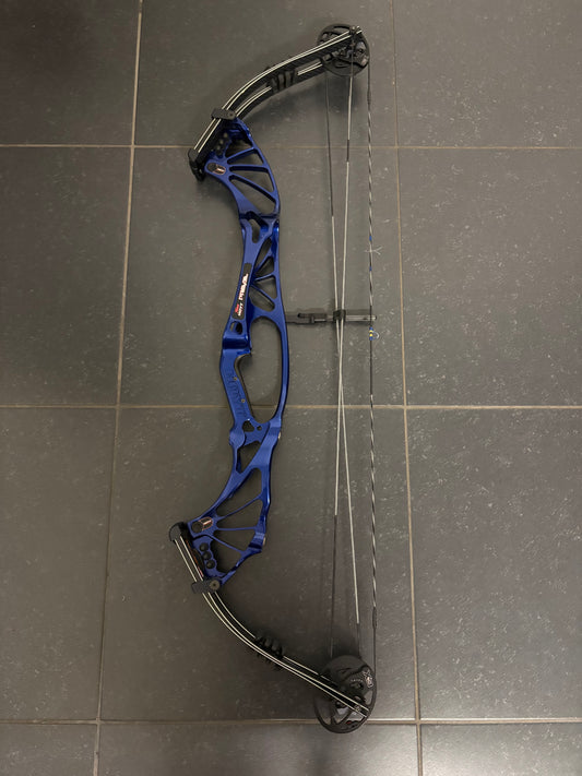 Hoyt Prevail 40 Compound Bow RH Cobalt Blue X3 #2 50-60 lbs - Used