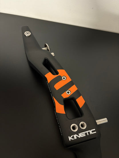 Kinetic Riser Fury Carbon RH Black/Orange 25'' - Used