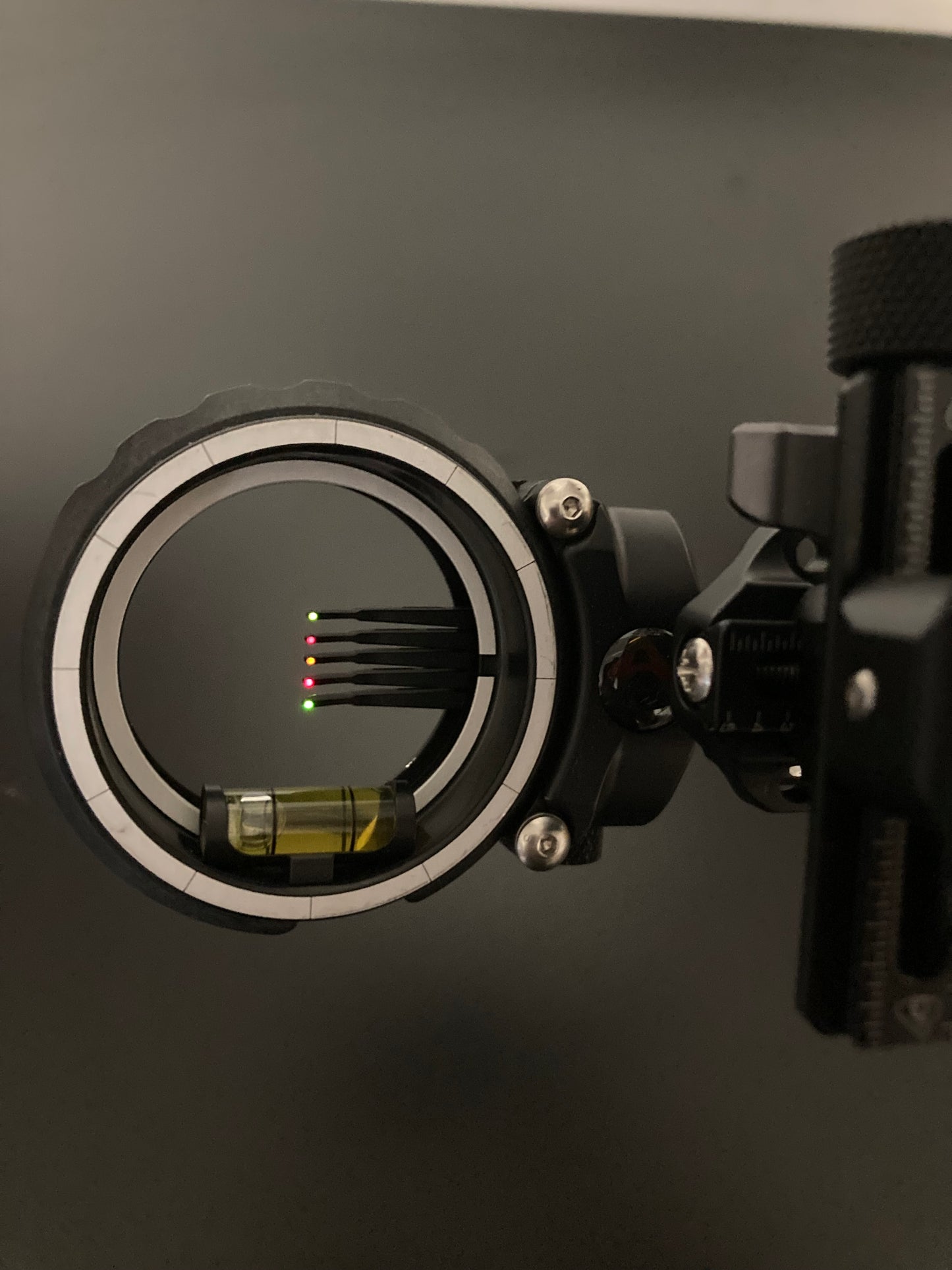 Axcel Mathews 5-pin Bridge Lock Sight RH - Show Model