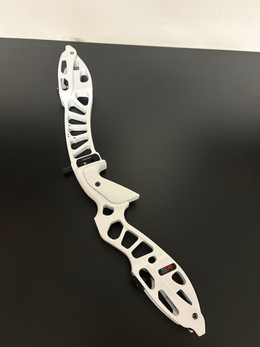 Hoyt Riser Formula SR RH Polar White 25'' - Show Model