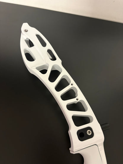 Hoyt Riser Formula SR RH Polar White 25'' - Show Model