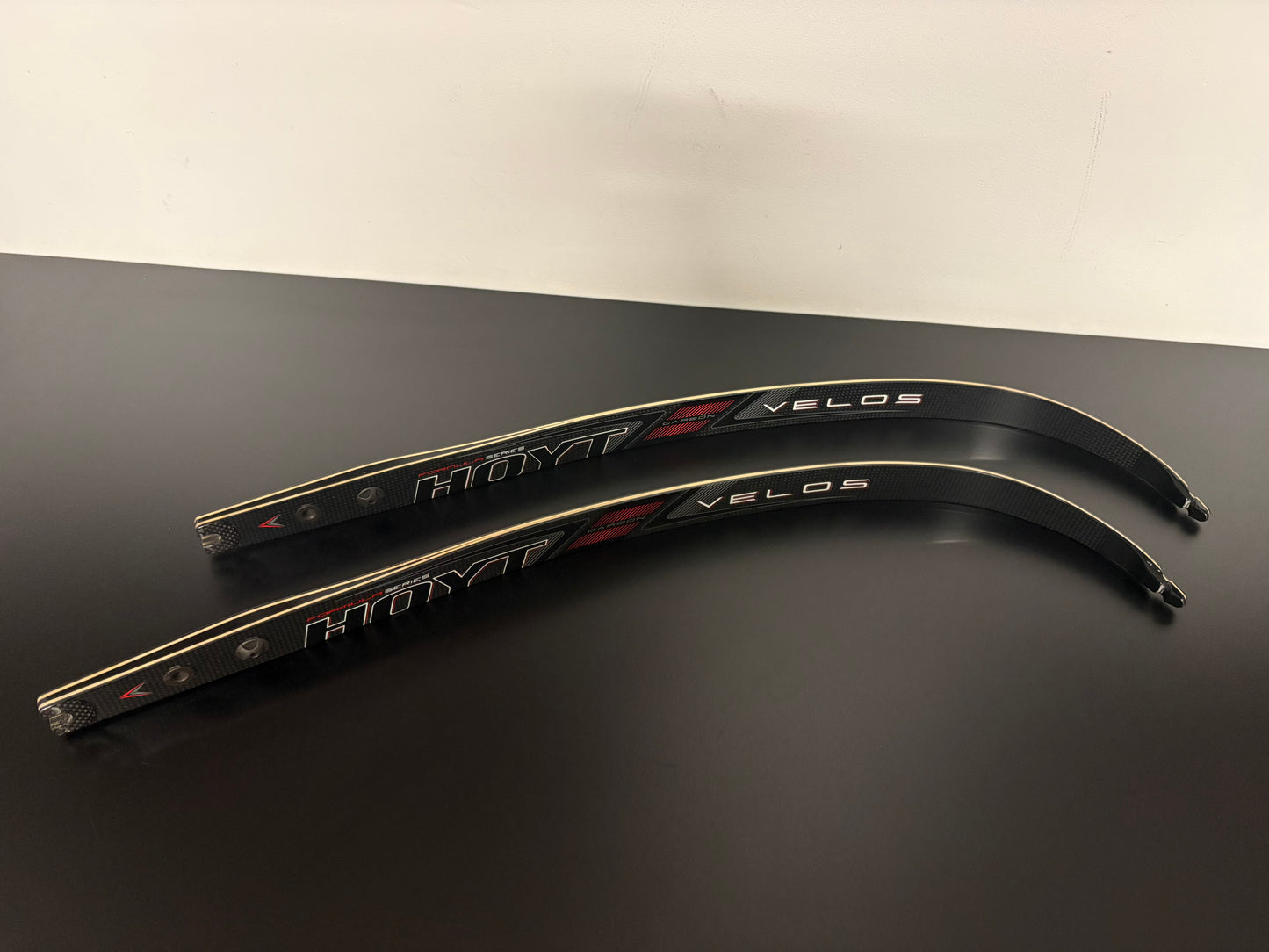 Hoyt Velos Formula Limbs Bamboo 70-46 lbs - Used (#365)