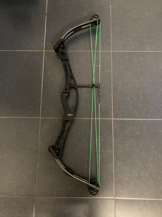 Hoyt Vantage Elite Compound Bow RH Matt Black Edition Spiral X #2.5 50-60 lbs - Used