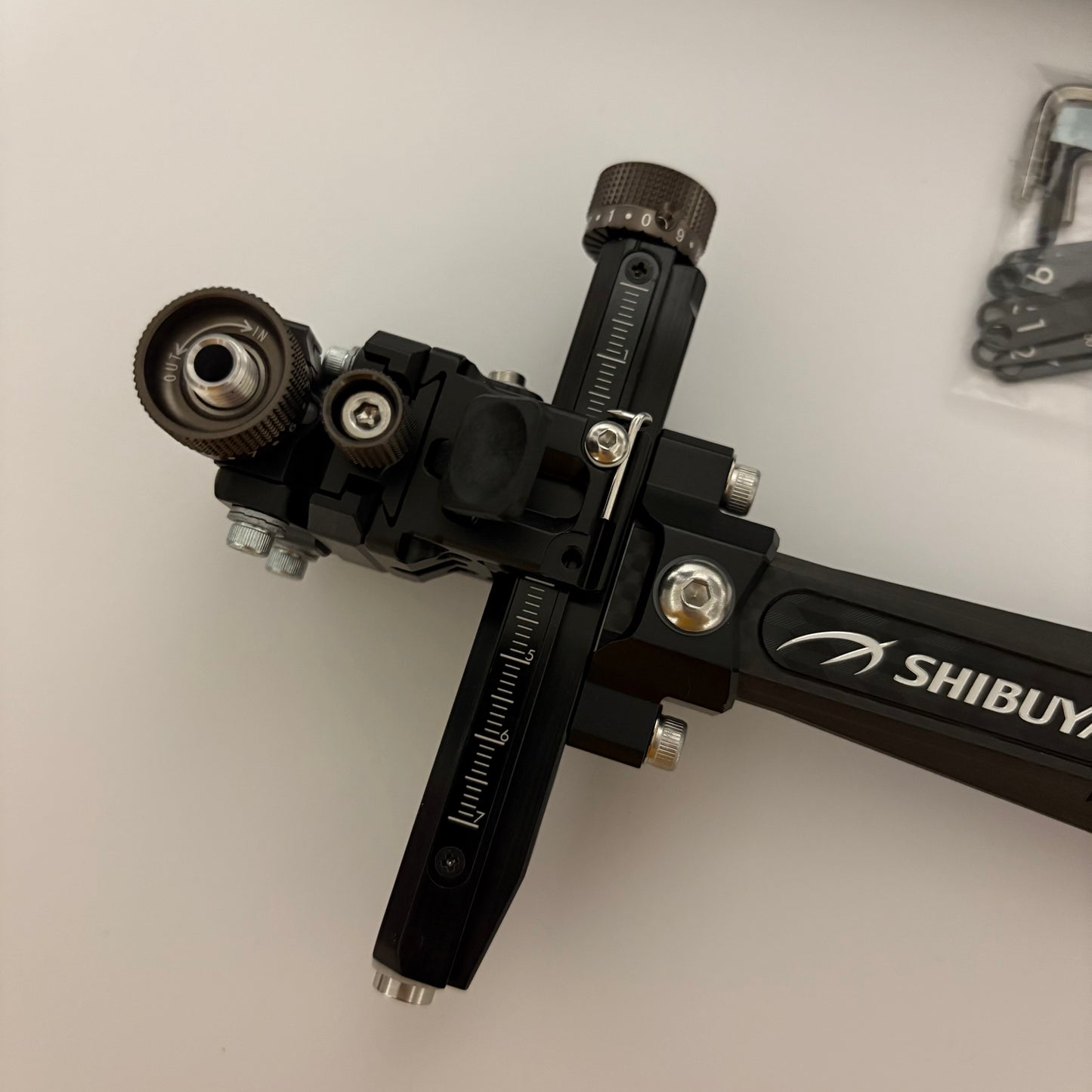 Shibuya Ultima CP Pro Compound Sight LH Black 400-6 inch - Show Model (#BB99)