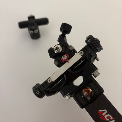 Axcel Achieve XP 1.5 Variable Range Compound Sight RH Black 6'' - Show Model (#BB88)