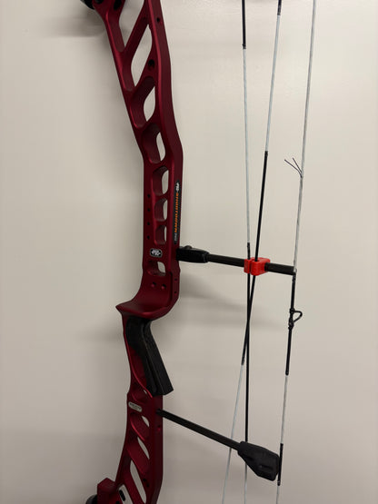 PSE Shootdown Pro M2 Compound Bow RH Red 50-60 lbs - Used
