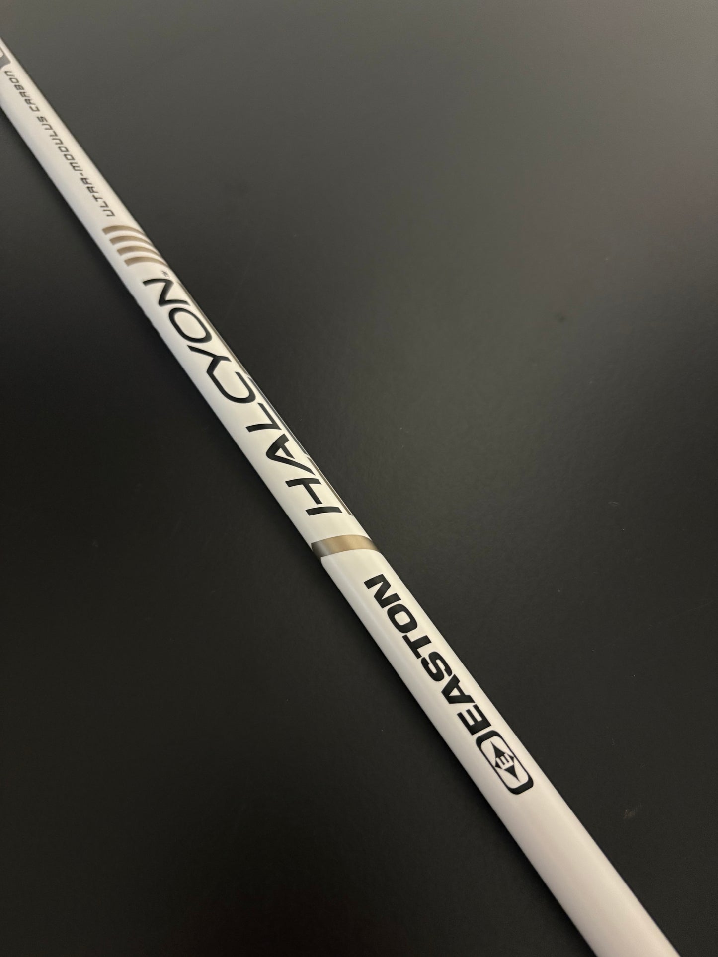 Easton Halcyon Long Stabilizer 30 inch White - NEW (#291)