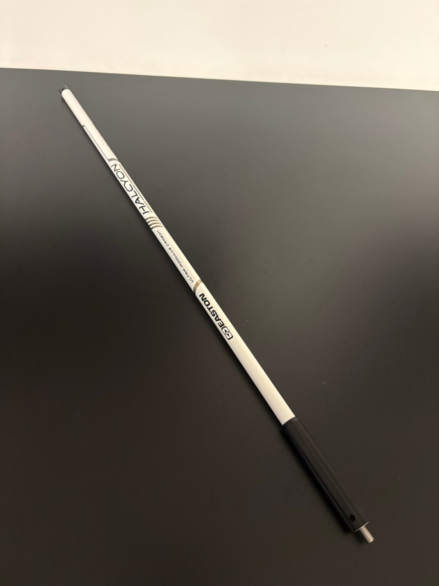 Easton Halcyon Long Stabilizer 27 inch White - NEW (#292)