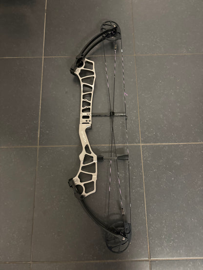 Topoint Breth 36 Compound Bow RH Smoke 40-50 lbs - Used