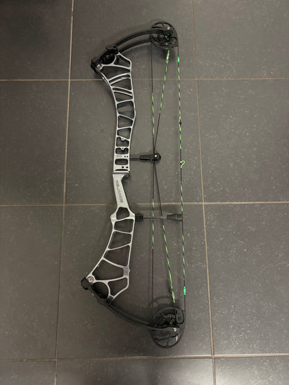 Topoint Reliance Pro 38 Compound Bow RH Smoke 35-50 lbs - Used