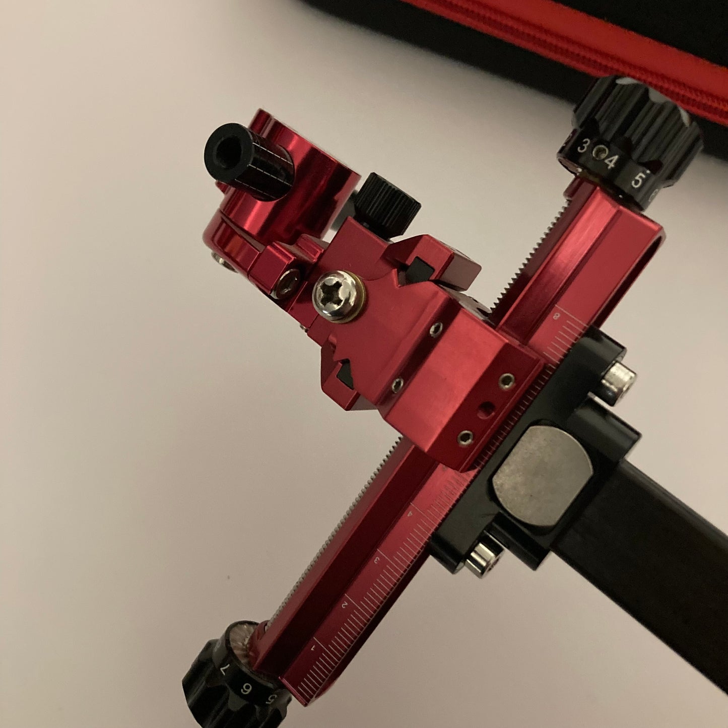 Dynamic Sign Archery Compound Sight RH MULTIPLE COLOURS - Show Model