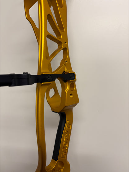 Hoyt Prevail 40 Compound Bow RH Gold SVX #1 50-60 lbs - Used (1.1)