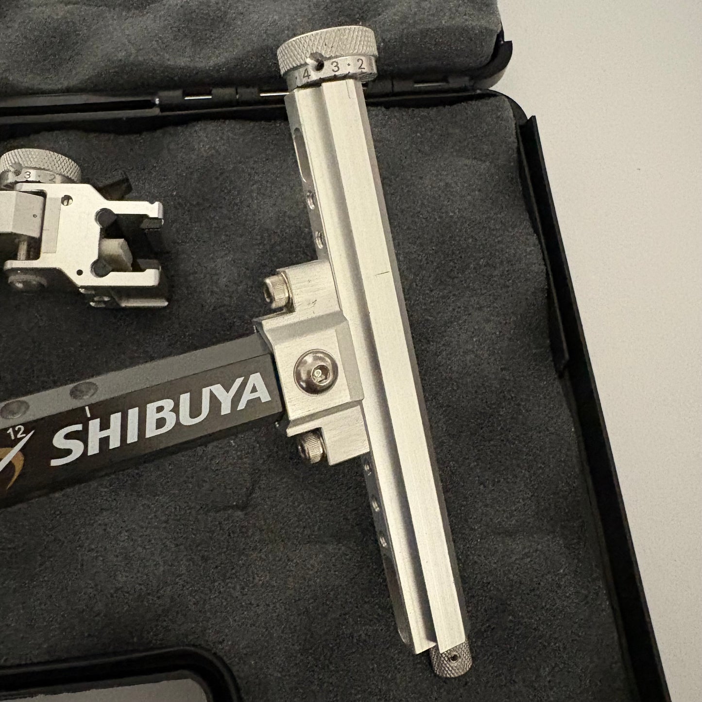 Shibuya Ultima Compound Sight RH Silver 9'' - Used (#R157)