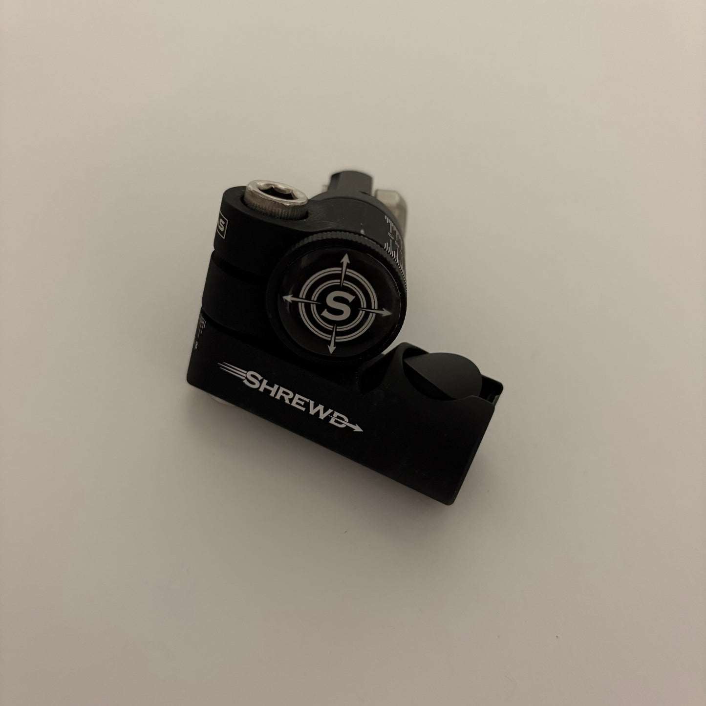 Shrewd Atlas Single QD V-bar Mount - Used (#OR46)