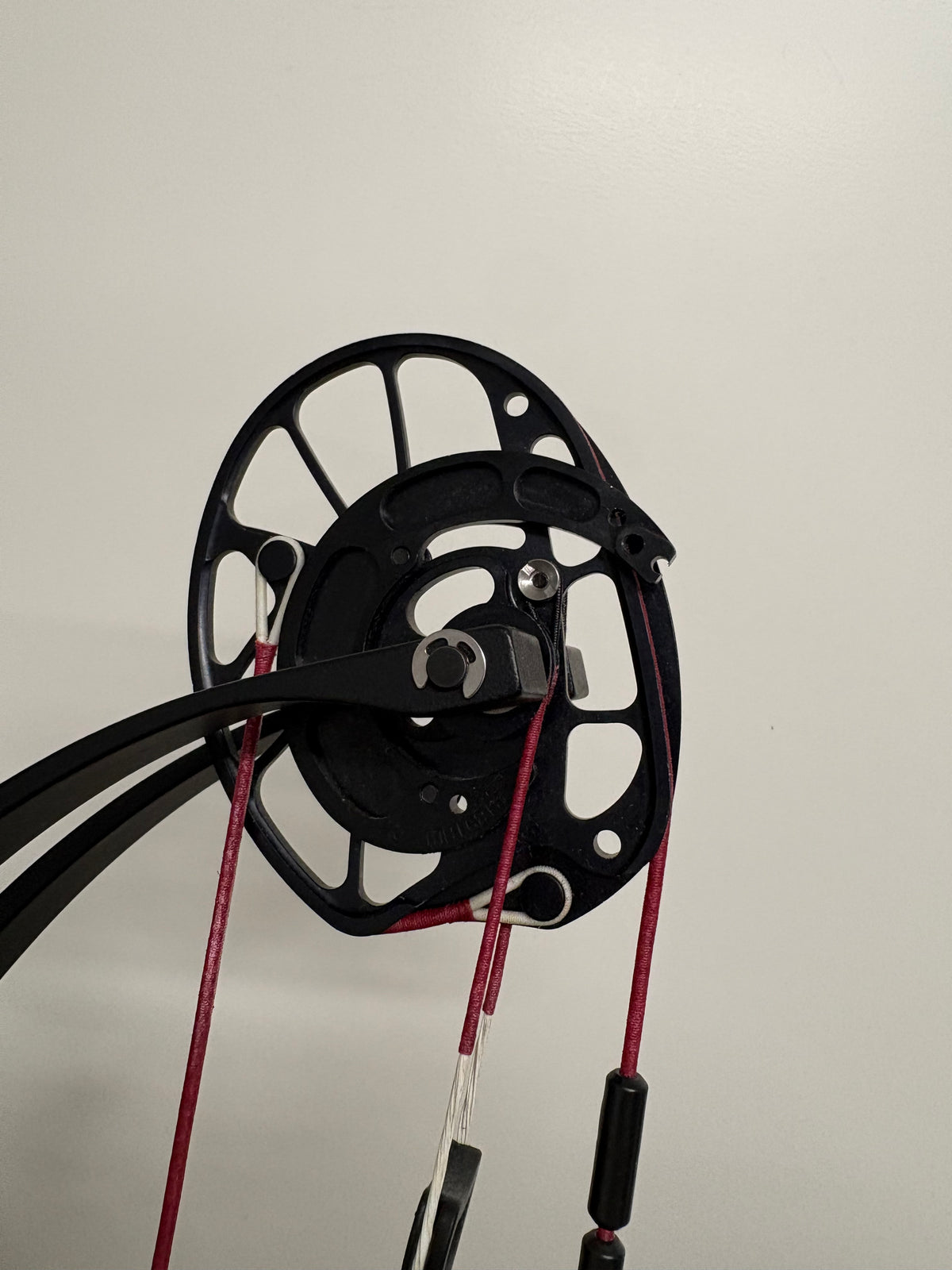 PSE Supra RTX 40 EM Compound Bow LH Black 50-60 lbs - Used
