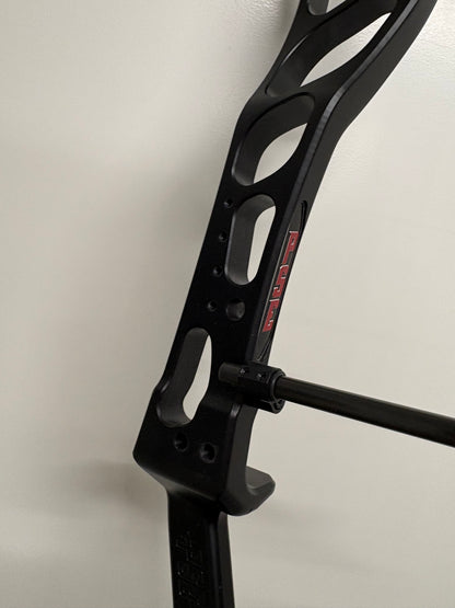PSE Supra RTX 40 EM Compound Bow LH Black 50-60 lbs - Used