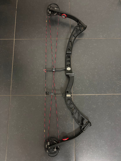 Elite Victory 39 Compound Bow LH Black 50-60 lbs - Used
