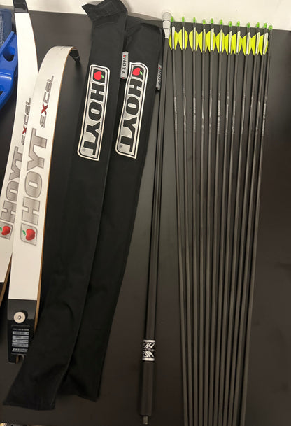 Hoyt Excel 23 ILF Recurve Beginner RH Bow Set - Used