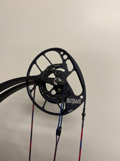 PSE Perform X Compound Bow RH Silver 50-60 lbs - Used