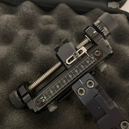CBE Vertex 3D Microclick Compound Sight RH 6 inch - Used