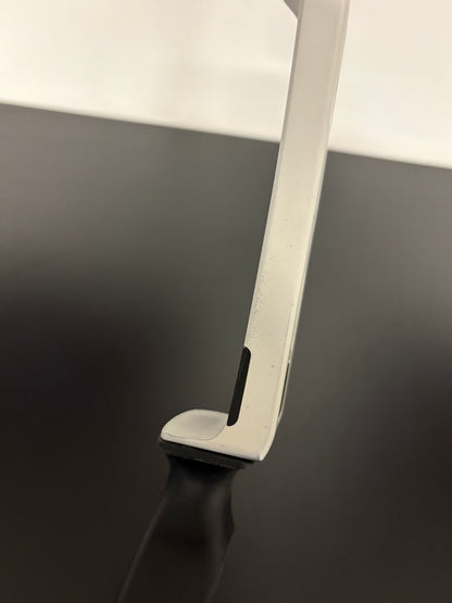 Hoyt Riser Formula XD RH Frost White 25'' - Used