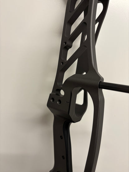 Hoyt Stratos 36 Compound Bow LH Slate SVX #1 50-60 lbs - NEW