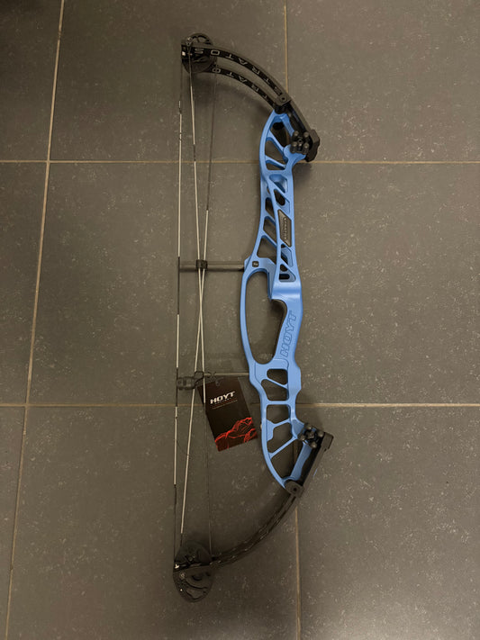 Hoyt Stratos 36 Compound Bow LH Liquid Blue SVX #1 50-60 lbs - Show Model