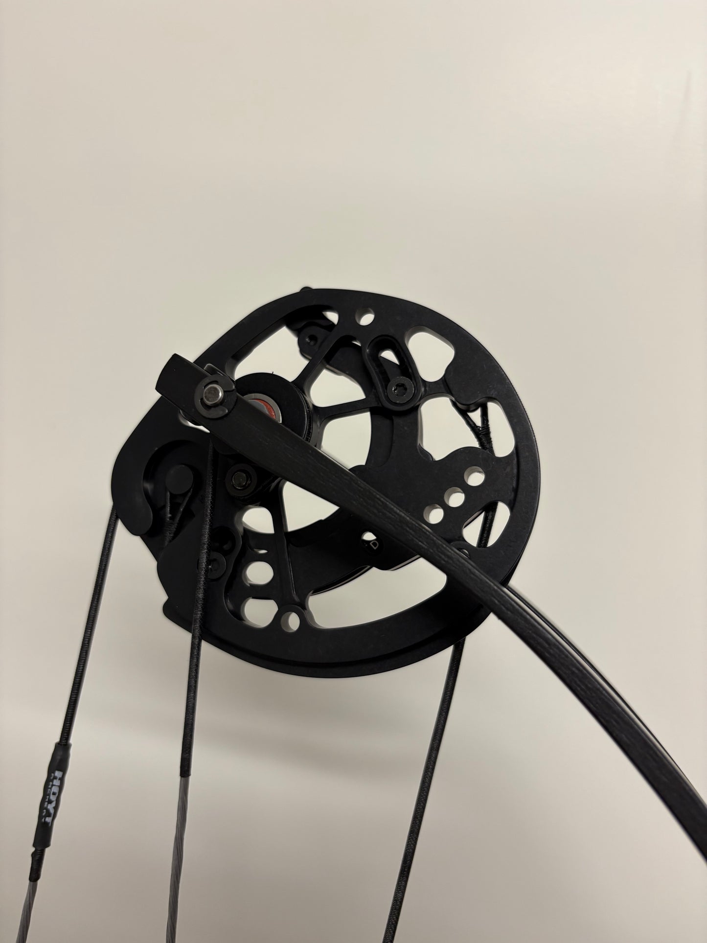 Hoyt Stratos 36 Compound Bow LH Slate HBT #2 50-60 lbs - NEW