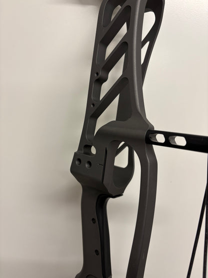 Hoyt Stratos 36 Compound Bow LH Slate HBT #2 50-60 lbs - NEW